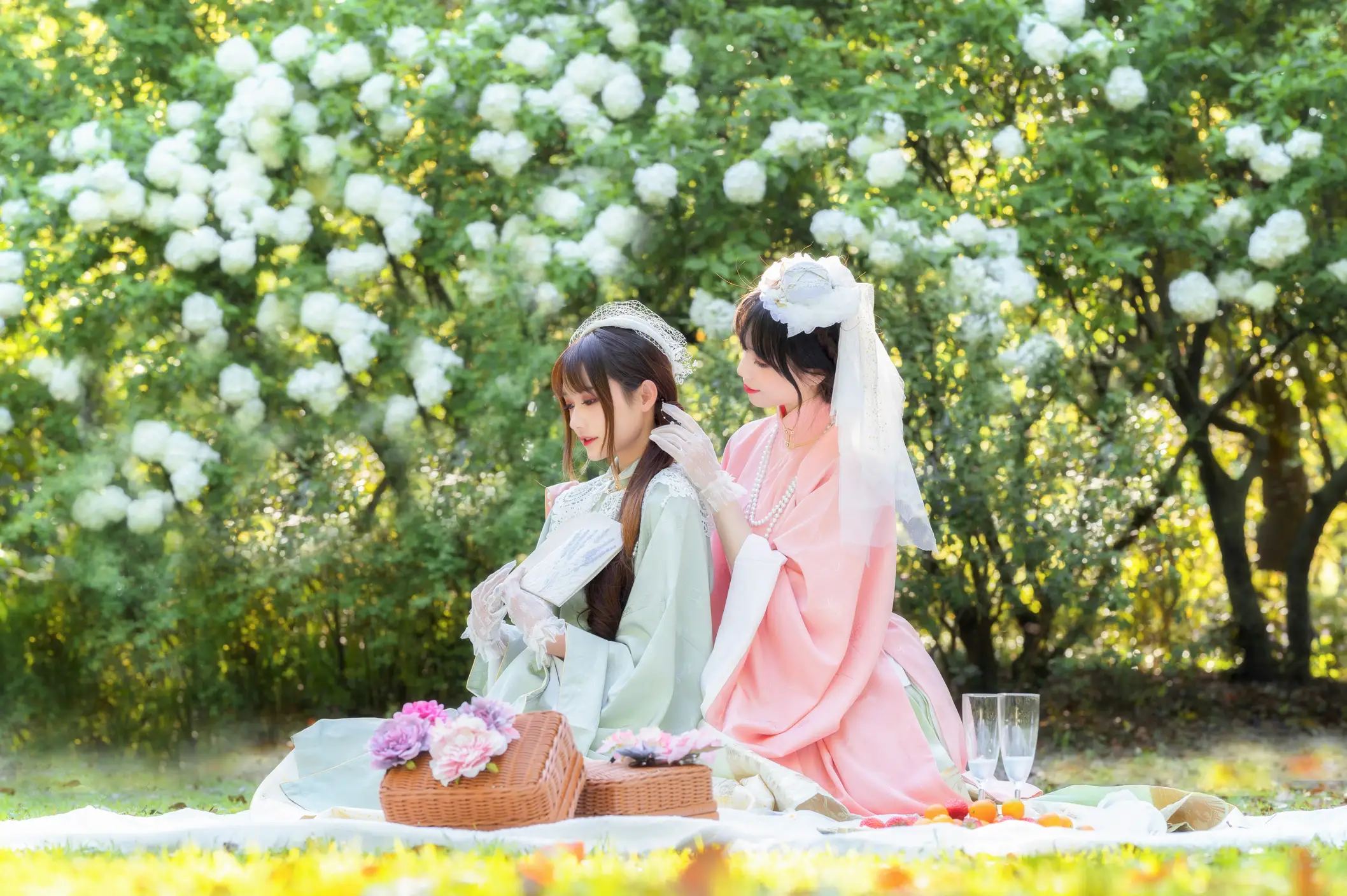 [YITUYU] 2022.06.14 Vol.1179 – Outing in Spring Two plus six#[33P]-32